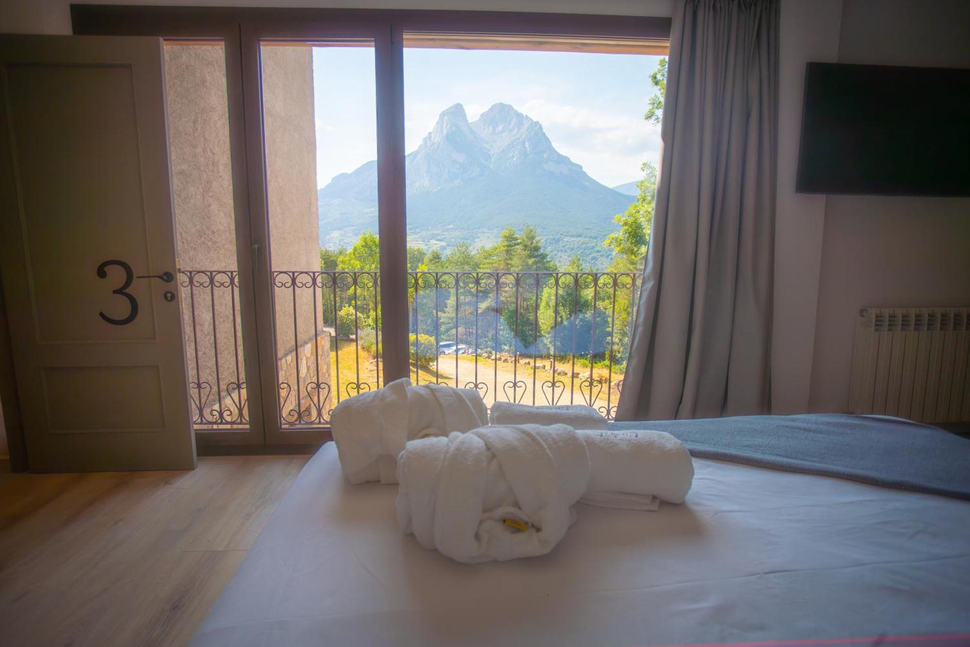 Hotel L'Indret Del Pedraforca Adults Only Saldés Esterno foto