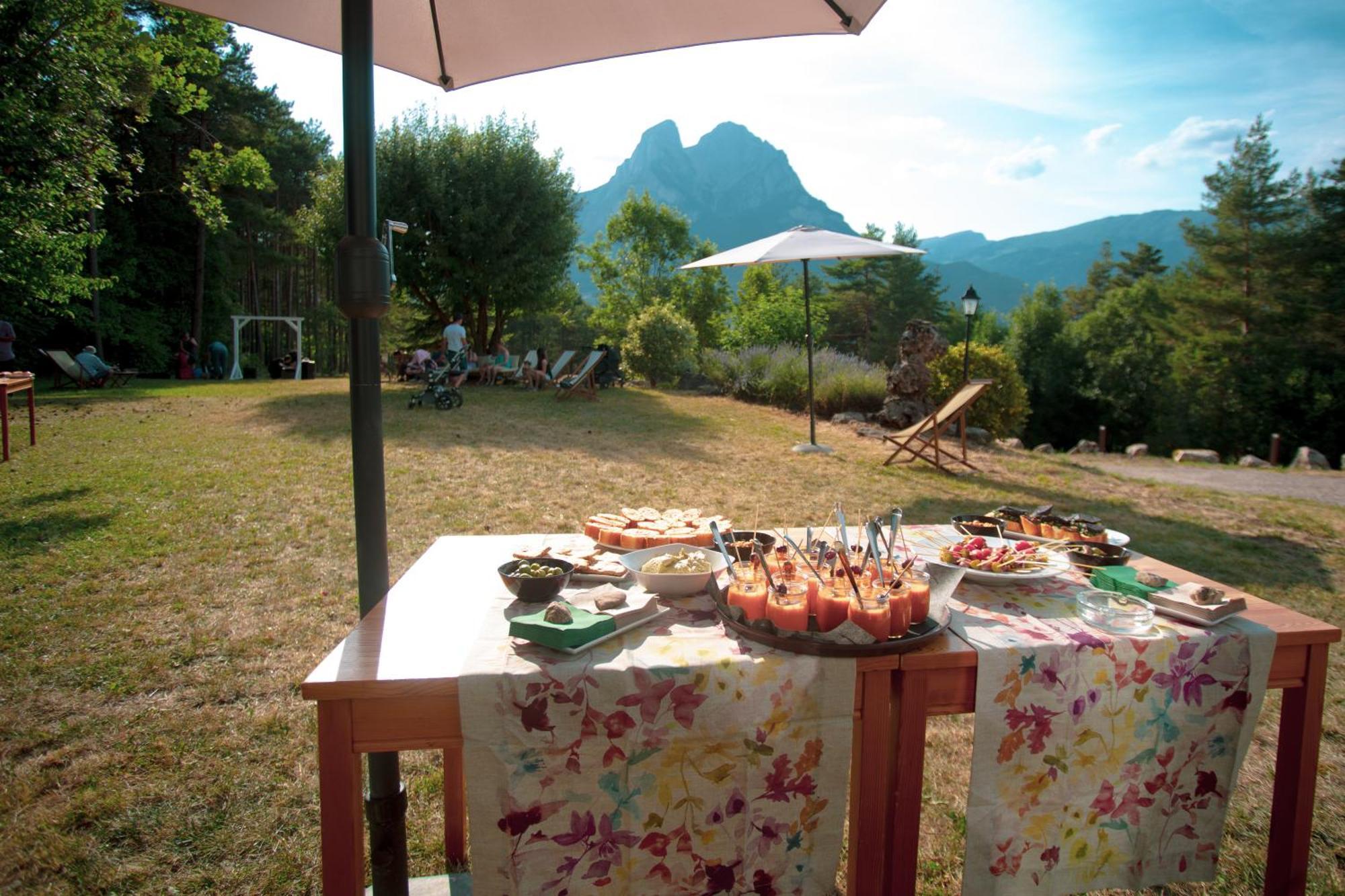 Hotel L'Indret Del Pedraforca Adults Only Saldés Esterno foto